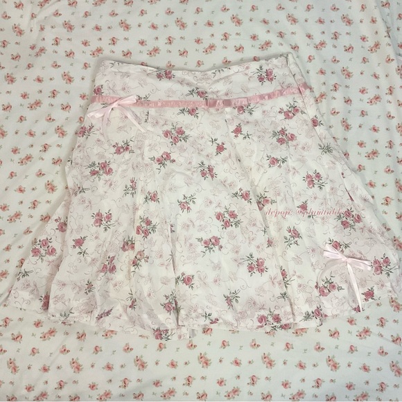 Vintage Coquette Pink Skirt - Picture 1 of 4